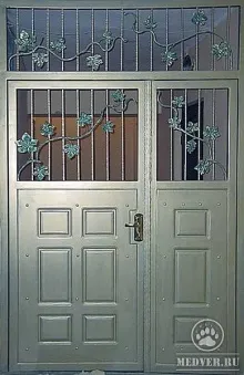Тамбурная дверь с боковой и верхней вставкой-42
